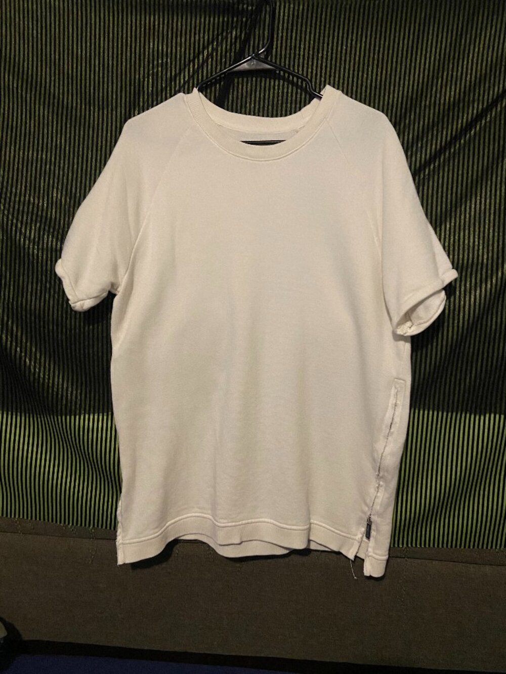 Large White Rebello Short Sleeved Top with Side Zippers